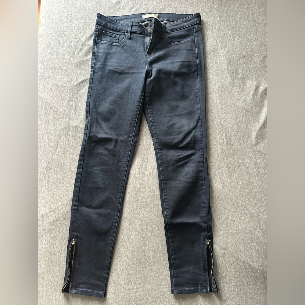 Uniqlo Dark Skinny Jeans with Zipper Detail